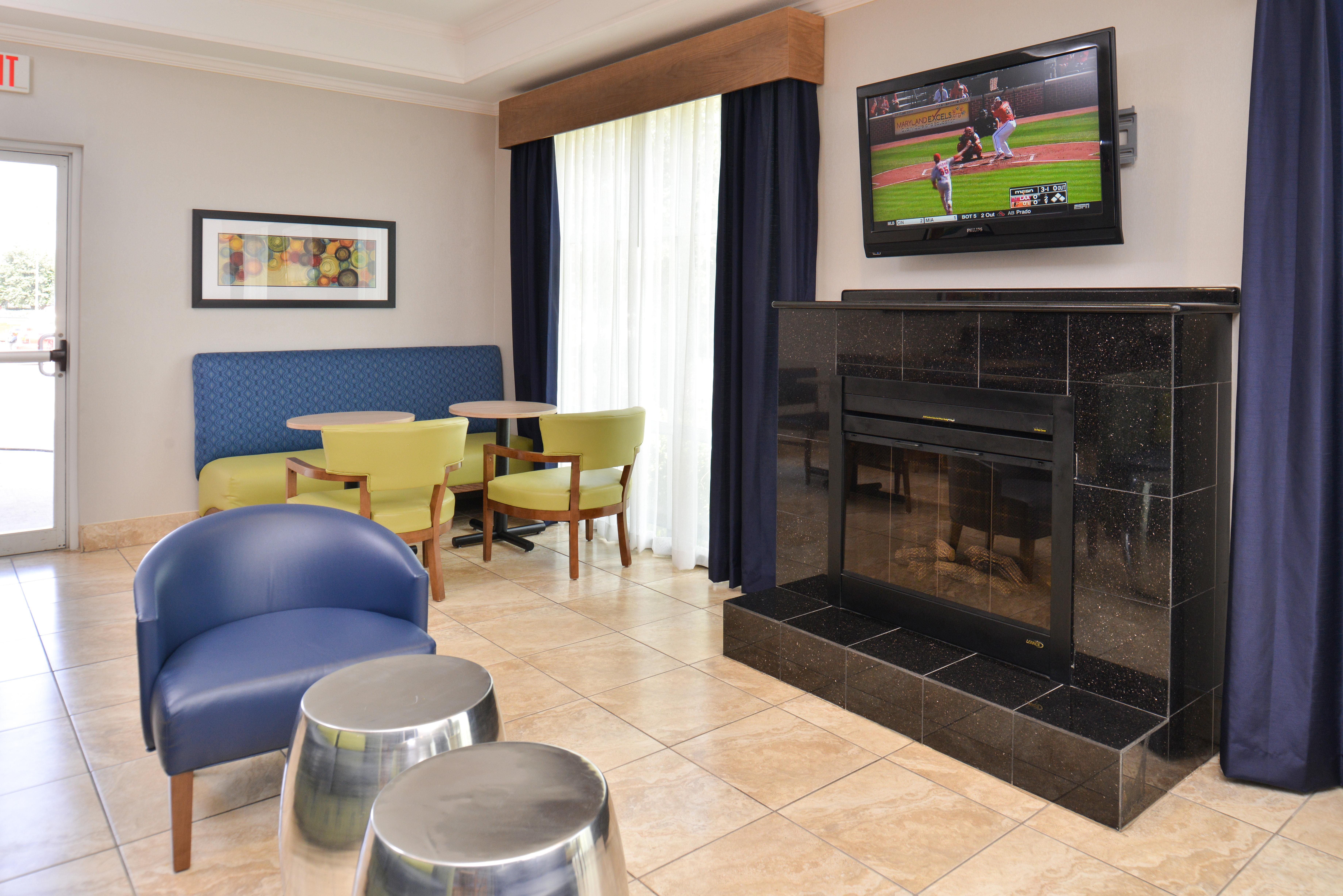 Holiday Inn Express & Suites San Antonio South Dış mekan fotoğraf