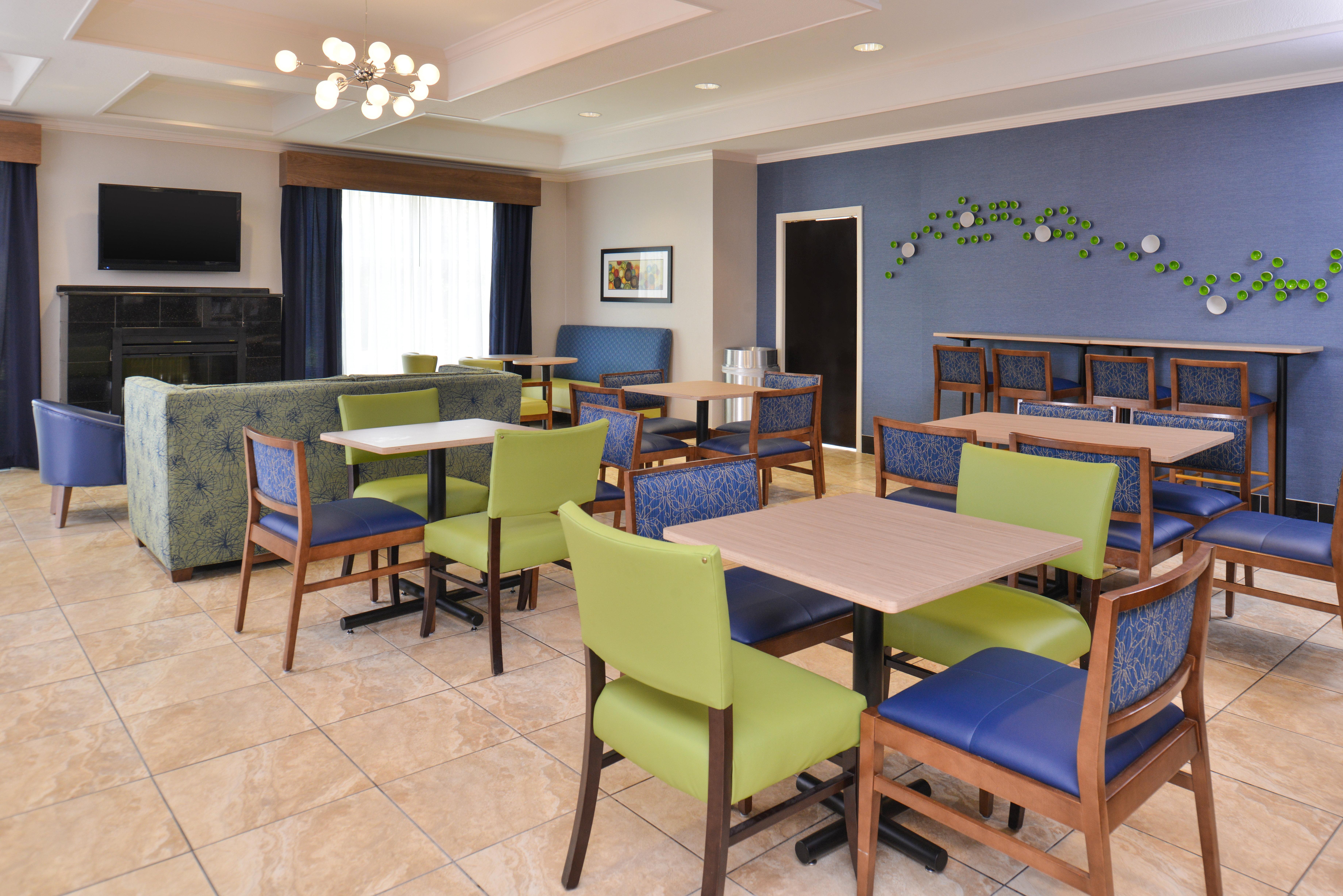 Holiday Inn Express & Suites San Antonio South Dış mekan fotoğraf