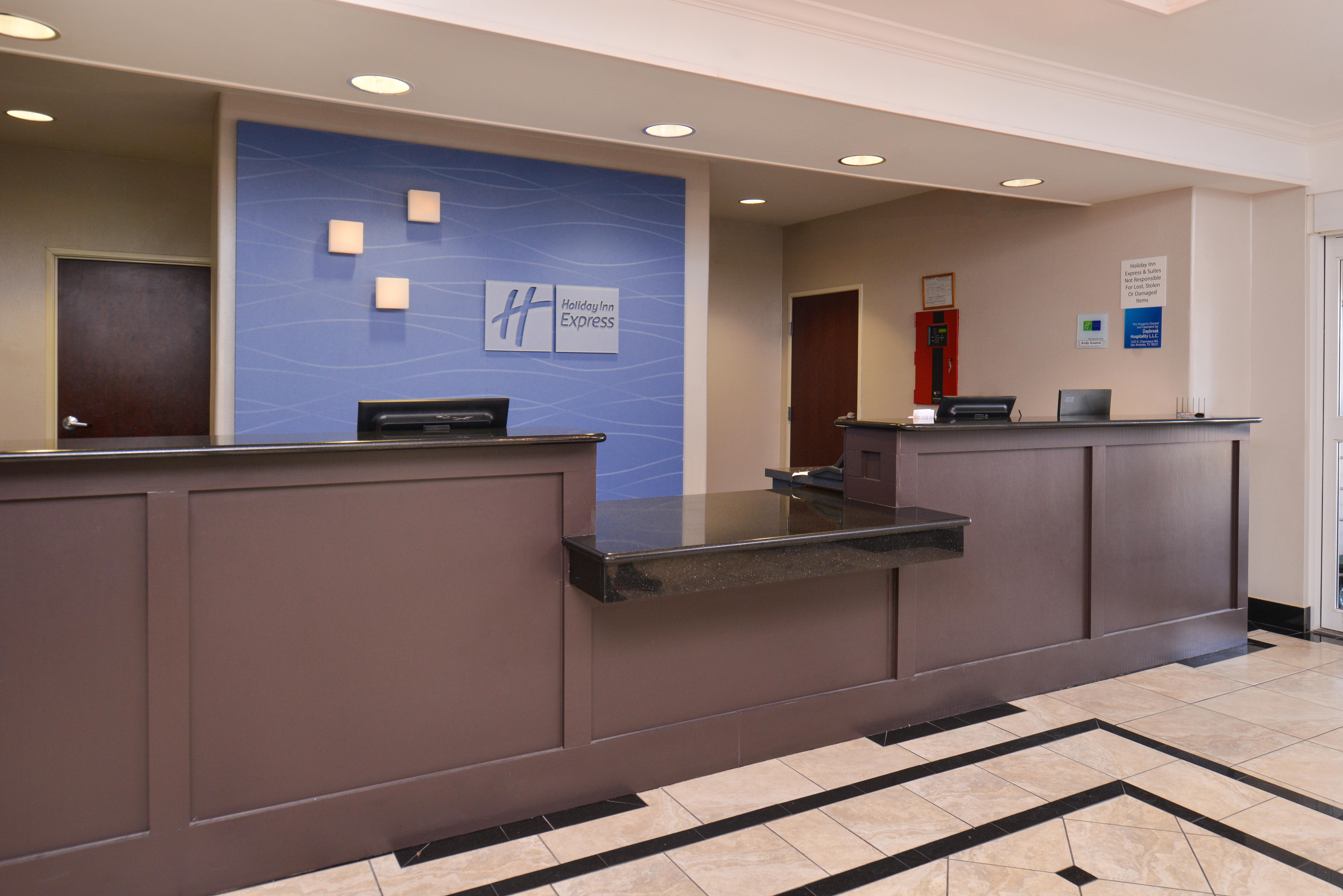 Holiday Inn Express & Suites San Antonio South Dış mekan fotoğraf