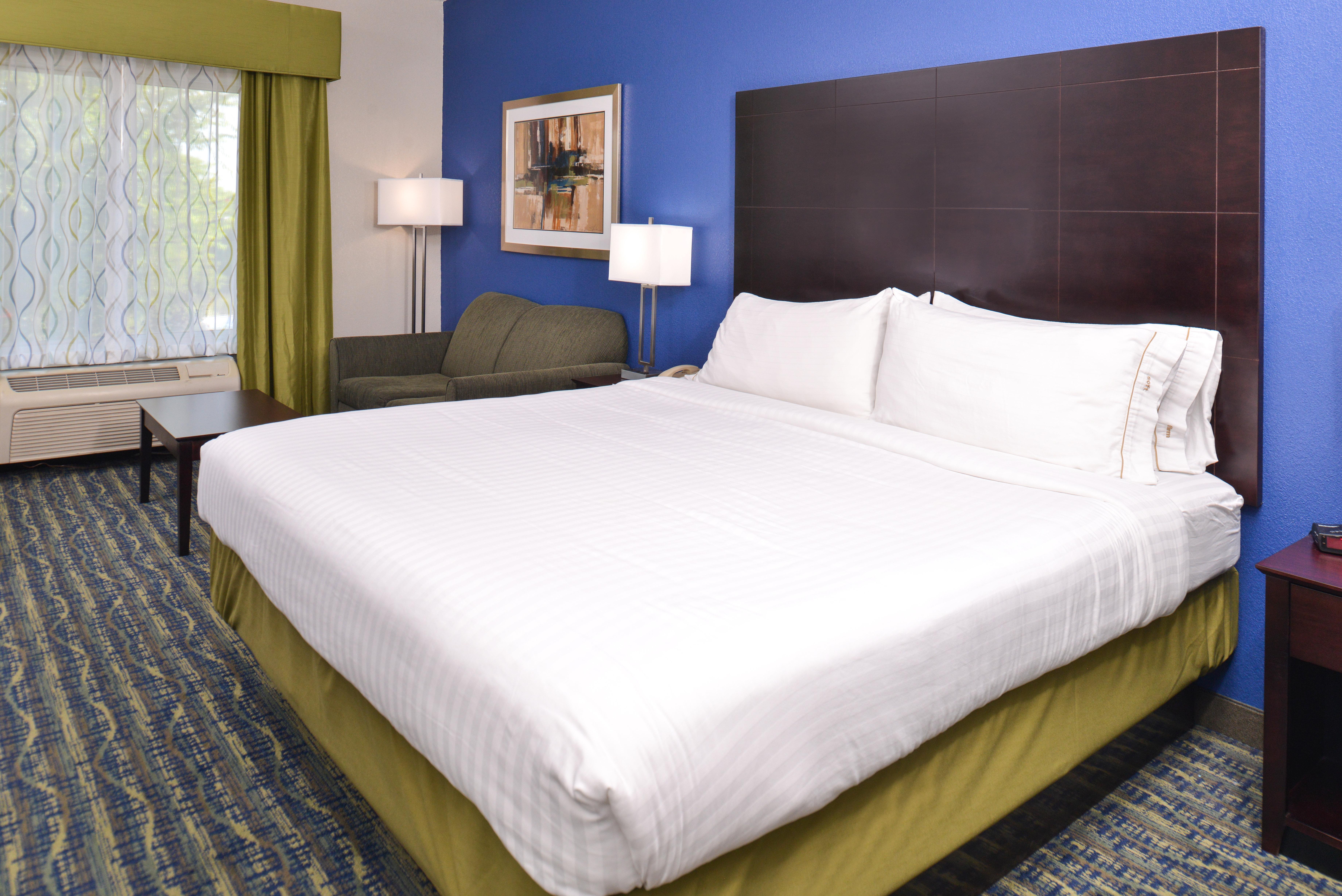 Holiday Inn Express & Suites San Antonio South Dış mekan fotoğraf