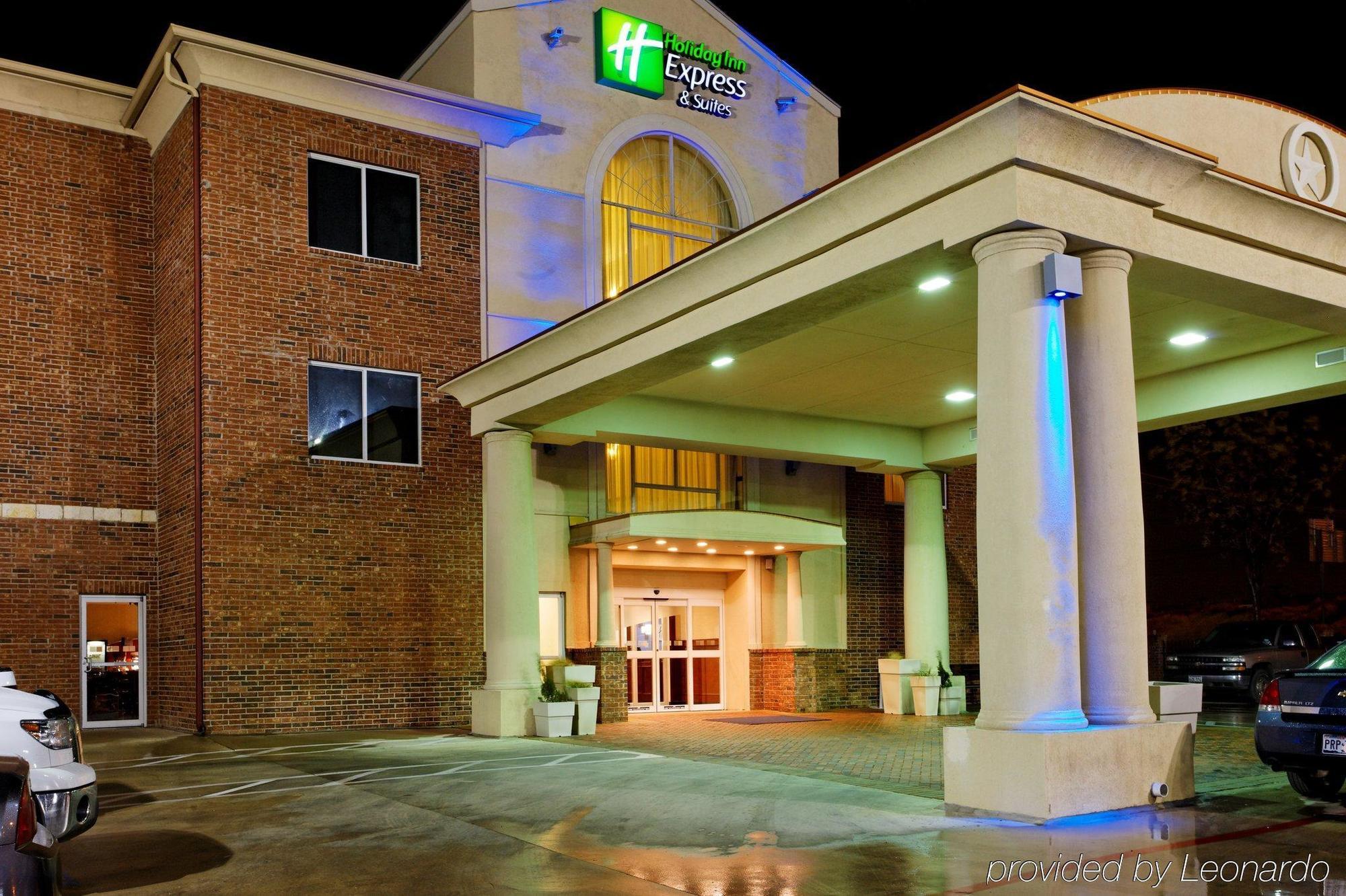 Holiday Inn Express & Suites San Antonio South Dış mekan fotoğraf